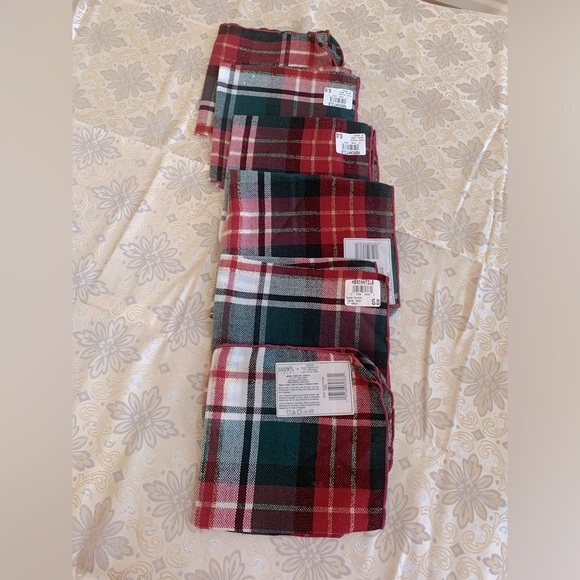 NWT Bardwil 6-Piece Set: Fabric Napkins, Plaid Green/Red/Gold Metallic 17x17” - Picture 1 of 8